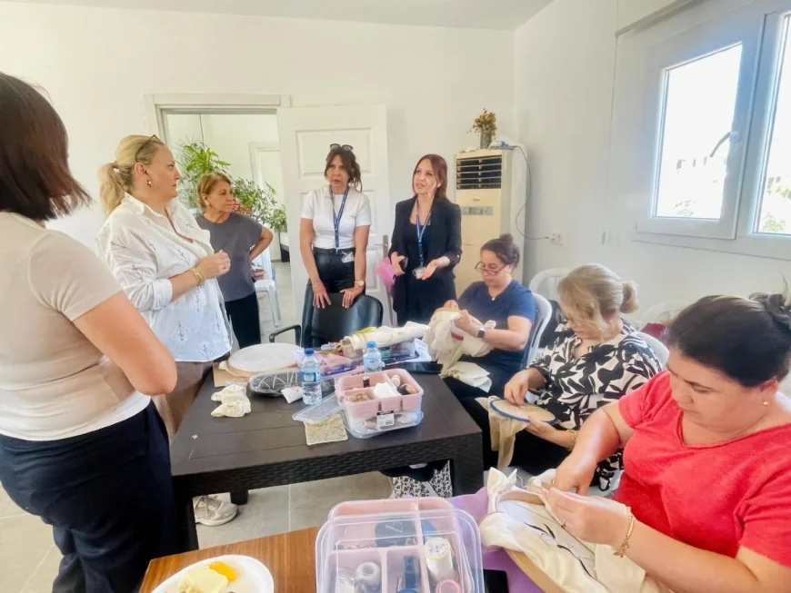 Çiftlik köyünün kadınları geleneksel sanatları yaşatıyor
