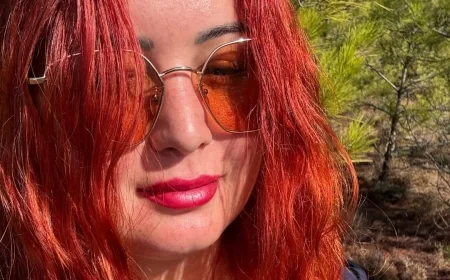 Otomobil ile çarpışan kadın motosikletli yaşamını yitirdi