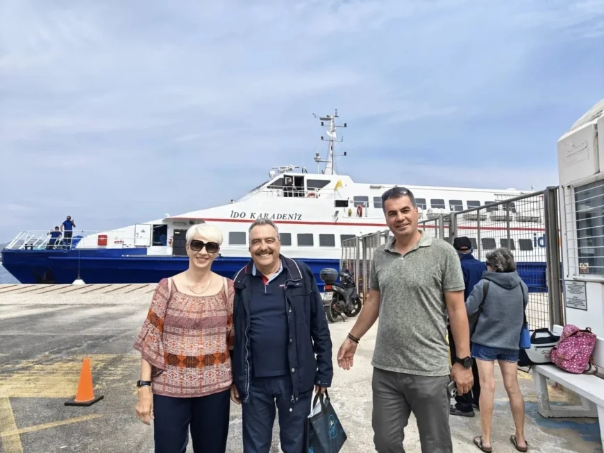 Bodrum’dan ilk feribot komşu Leros adasına gitti