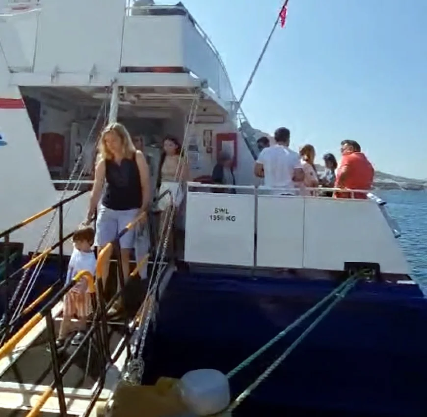 Feribot bozuldu Bodrum'dan Leros seferi kabus oldu, 100 yolcu geri döndü
