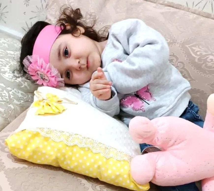 Depremden kurtulan Menesa bebek 2. Kez hayata tutunmaya çalışıyor