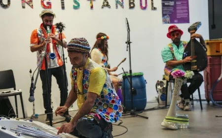 Gümüşlük Müzik festivalinde Bodrum’un inşaatlarına Son çivi ilk nota konuldu