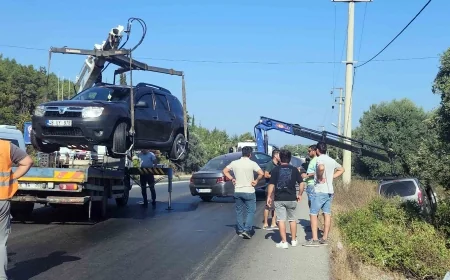 TRAFİK POLİSLERİ HIZLA ÖNLEM ALDI FACİADAN DÖNÜLDÜ  Bodrum- Güvercinlik karayolunda yağ dehşeti araçlar uçuruma yuvarlandı, otomobiller kullanılamaz hale geldi