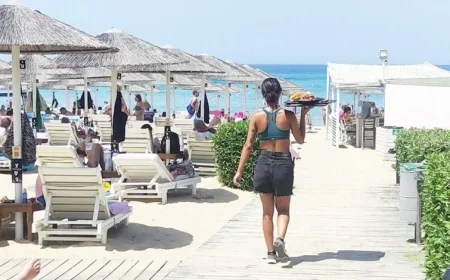Yunan turizmi zorda “Turizmde çalıştıracak personel bulamıyorlar, tam 60 bin personel açığı var”