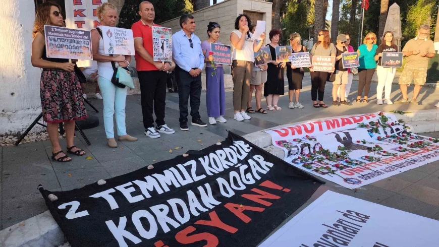 Madımak Bodrum’da anıldı “Katliamdaki cümleler Leman dergisinin önünde kullanıldı”