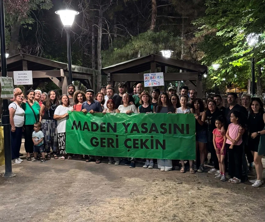 KÖYLÜLERDEN GECEYARISI MEKTUBU KÖYÜMÜZ TOPRAĞIMIZ VATANAMIZDIR MADEN YASASINI GERİ ÇEK
