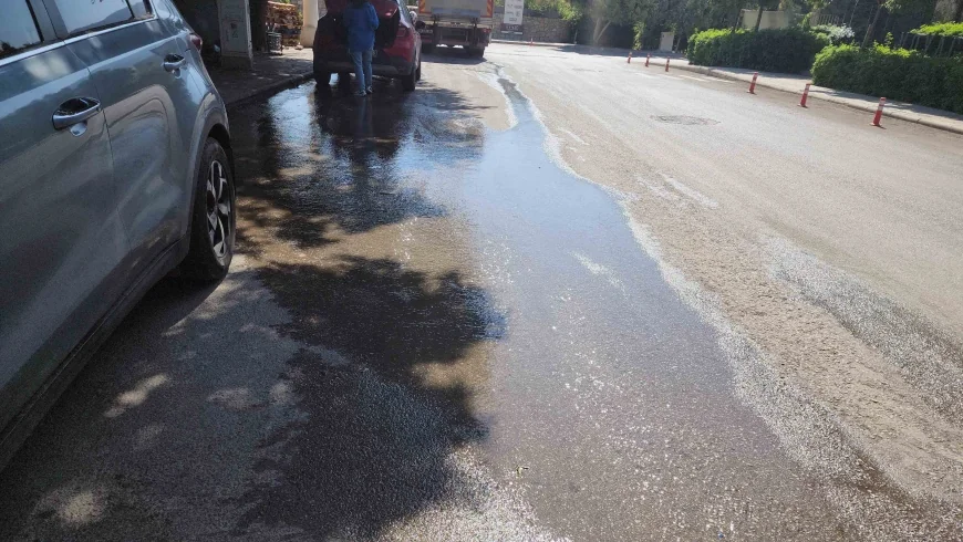 Bok kokulu Bodrum otogarından sonra şimdide kanalizasyon suları caddelere akmaya başladı