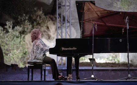 Gümüşlük Müzik Festivali'nde Rus Piyanist Katya Apekisheva sanatseverleri büyüledi.