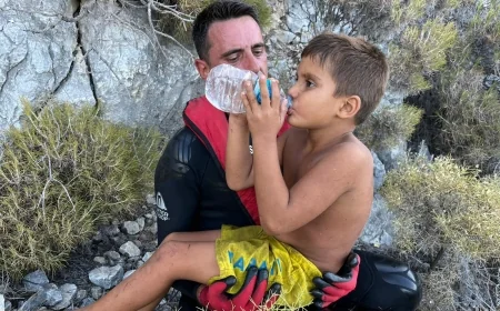 Milas  Ören açıklarında batan teknedeki sekiz kişi kurtarıldı