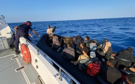 Muğla açıklarında 51 düzensiz göçmen kurtarıldı