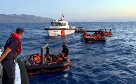 Ege’de can pazarı, can salları ile açığa sürüklendiler