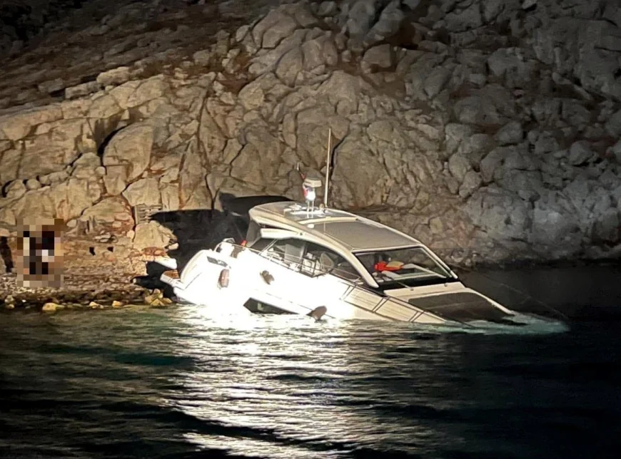 Bodrum’dan hareket eden motor yat kayalıklara çarparak battı