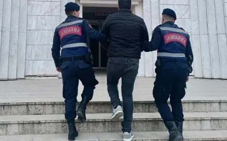 297 yıl hapis cezası ile aranıyordu