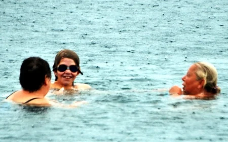 Bodrum’da yağmur altında deniz ve balık avlama keyfi