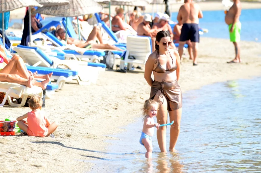 Bodrum’a beklenen kış gelmedi yazdan kalma görüntüler gitmedi
