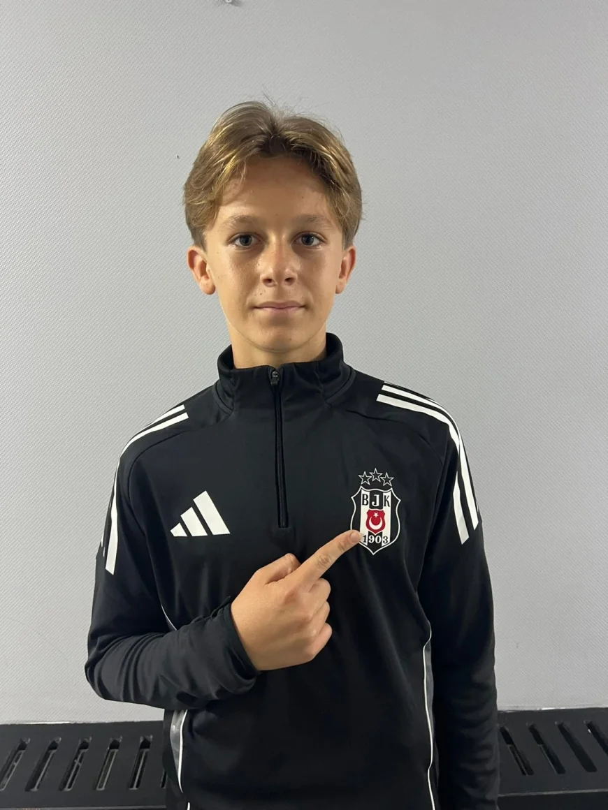Bodrumlu 12 yaşındaki Orhan Alp Kara Beşiktaş’a transfer oldu