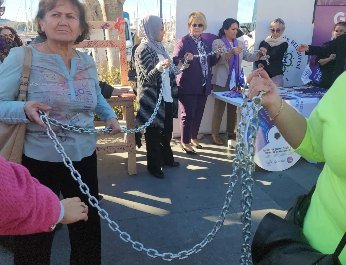 Bodrumlu kadınlar zincirlerini kırdı
