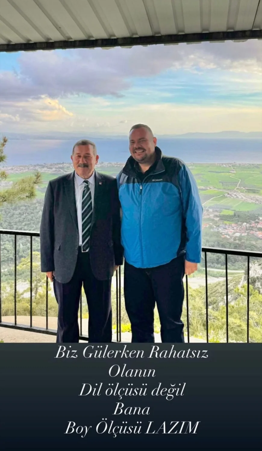 Şehit cenazesindeki gülme krizi, krize dönüştü “Terbiyesizlik, saygısızlık MAFYAVARİ”