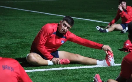 Mahalle takımından profesyonel lige transferi sevindirdi