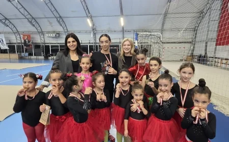 Yalıkavakssporlu cimnastikciler hayran bıraktı