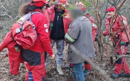 Mantar ararken kaybolan kişiyi AKUT ekipleri buldu