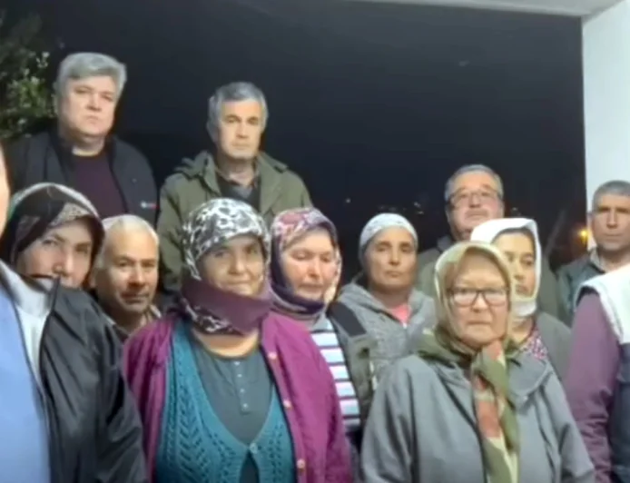 İKİZKÖYLÜ KADINLARDAN MUĞLA VALİSİNE ÇAĞRI “GELİN BURADA BİRGÜN BİZİMLE YAŞAYIN”  ŞİRKET  AKBELEN’DE YENİ ZEYTİN SÖKÜMÜNE HAZIRLANIYOR İDDİASI