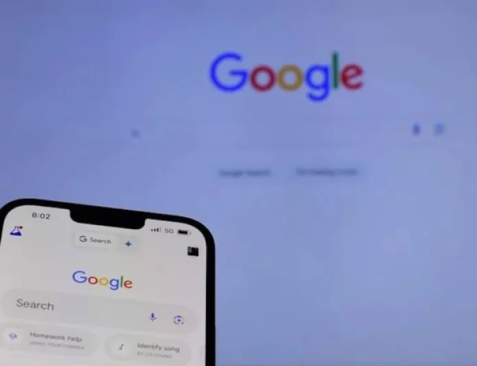 Google'a 67 yazın ekranın nasıl yamulduğunu görün..!