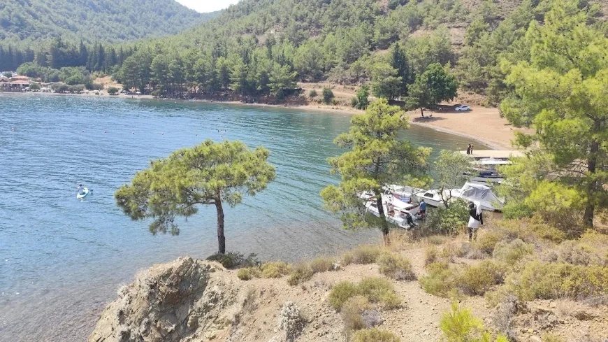 CENNET KİLLE KOYUNDAKİ MARİNAYA SERT TEPKİ “BU KOYUDA VERİRSEK SIRADA DİĞERLERİ VAR”
