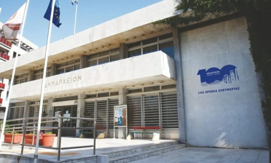 Komşuda çiftçilerden sonra bugün belediye personelide greve gitti belediyeler kapalı