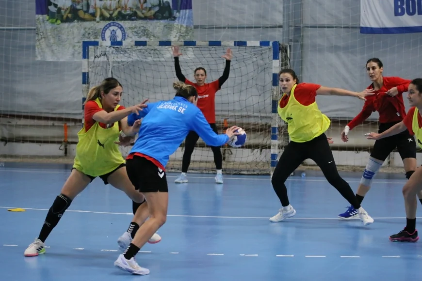 Yalıkavakspor Hentbolde İkinci Yarı Hazırlıklarına Başladı