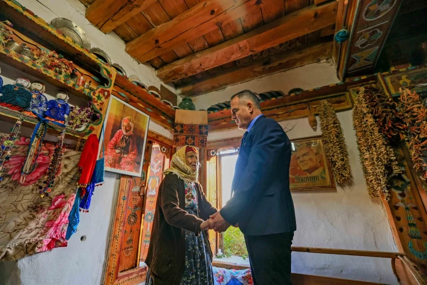 Çomakdağlı Fatmana 'Ölmeden valiyi görmek istiyorum' dedi, vali koştu geldi