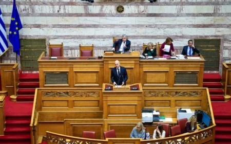 Savunma Bakanı yeni dönem haritasında yine Türkiye’yi hedef aldı