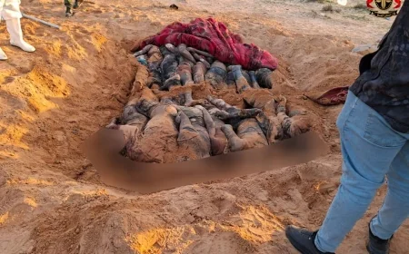 Fidye istedikleri göçmenleri öldürüp çöle gömdüler