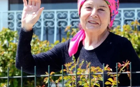 Bodrum'da Fatma Girik’e büyük vefasızlık, bir avuç insan andı