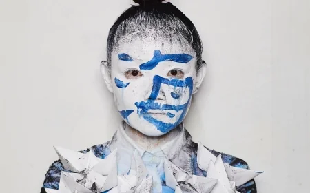 Vücudunu sanata çeviren Çinli  Performans Sanatçısı Xie Rong gösterileri ile dünyayı ayağa kaldırdı, Türkiye’ye geliyor