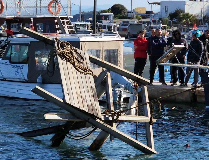Türkbükü’ne kaçak liman ve iskeleler yapmışlar, YIKILDI (Videolu Haber)