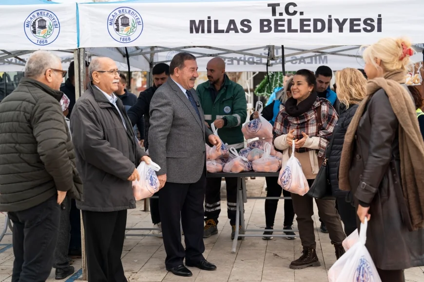 CHP’li Belediye 1 ton ücretsiz portakal dağıttı