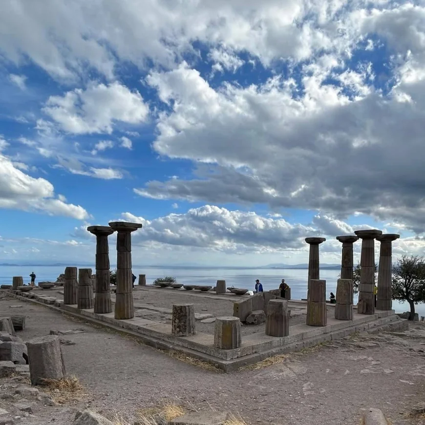 DÜNYA MİRASI ASSOS ANTİK KENTİ YAKINLARINDA JEOTERMALE İZİN VERİLMESİNE SERT TEPKİ