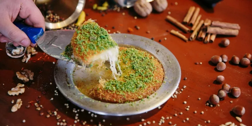 Dünya Tatlısı Türkiye-Antakya’dan çıktı...  Dünyanın en lezzetli tatlıları arasında Türkiye farkı