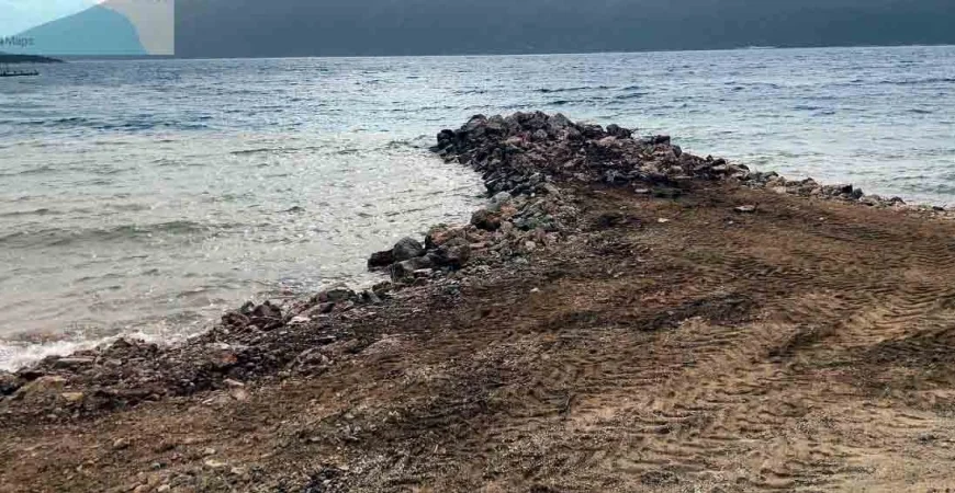 Bodrum' da Lüks otelin denize dolgu ve kaçak mendirek yapması çevrecilere takıldı