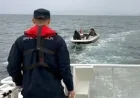 Balık avlarken açık denize sürüklenen iki kişiyi sahil güvenlik kurtardı