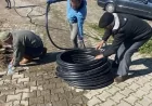Yalıkavak’ta mahallenin su hattını 70 yaşındaki Hababam takımı döşüyor