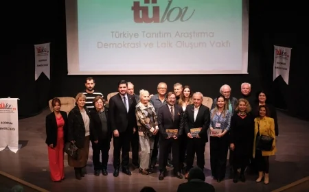 TÜLOV’un Laiklik Şart mı? Paneline ilgi büyük oldu