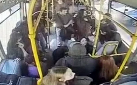 Belediye otobüsünde fenelaşan yolcuyu ölümden şoförün duyarlılığı kurtardı