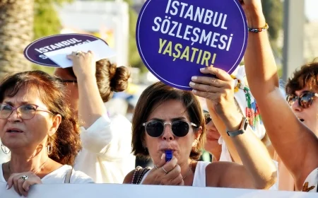 Bodrumlu Kadınlar 8 Mart’ta İsyanda: "Sokaklar, Meydanlar, Hayatlarımız Bizim!"