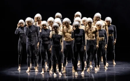 Uyum, Etkileşim ve Hareketin Çok Katmanlı Sahne Deneyimi;  Modern Dans “Rezonans” Sahnede…