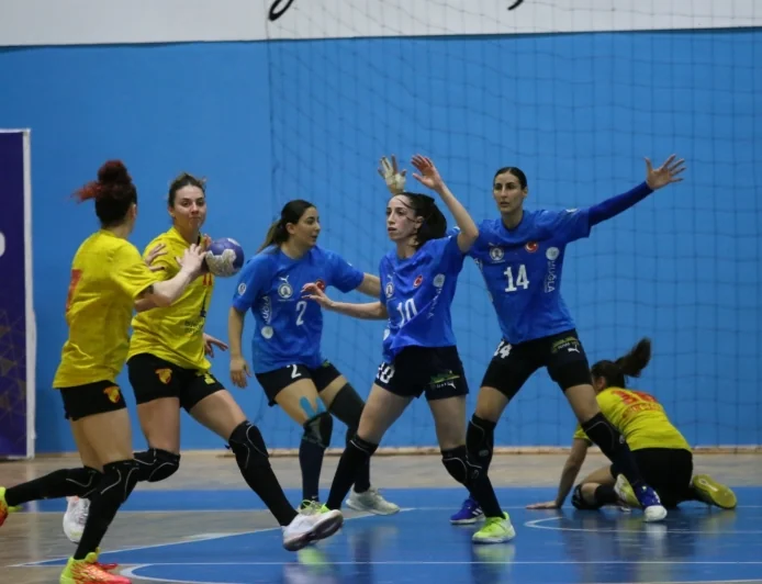 Yalıkavak Spor hentbolde Göztepe’yi 36-22 yendi