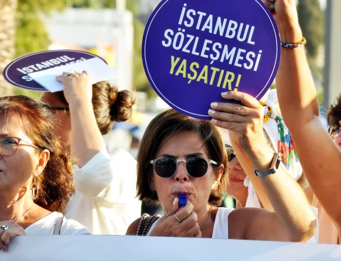 Bodrumlu Kadınlar 8 Mart’ta İsyanda: "Sokaklar, Meydanlar, Hayatlarımız Bizim!"