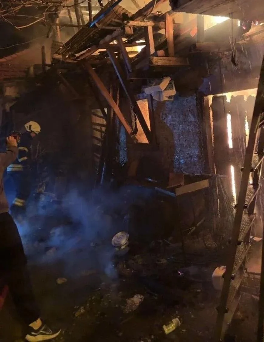 Yangında alevler arasında kalan yaşlı kadın yaşamını yitirdi