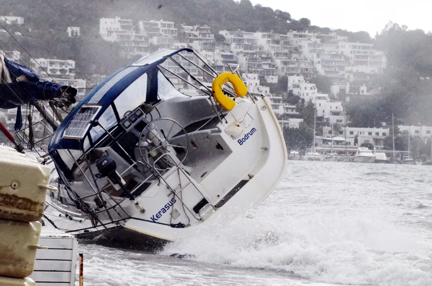 METEOROLOJİDEN CİDDİ FIRTINA UYARISI YAPILDI